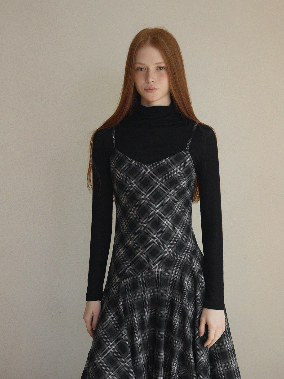 【TWEE】Drea Check Asymmetrical Sleeveless Long Dress