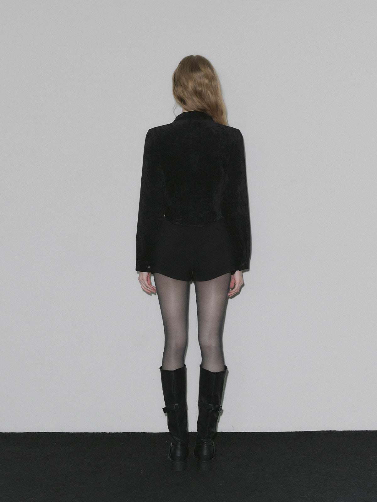 [TWEE] Leve Wildleder Crop Langarmshirt