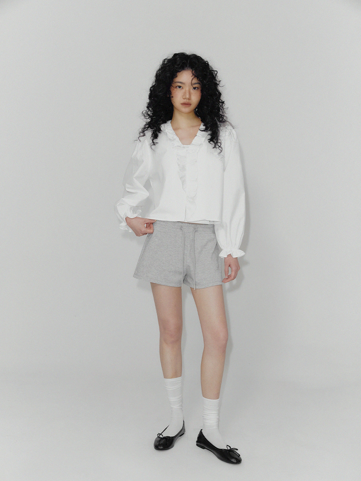 [TWEE] 일린 보헤미안 프릴 긴소매 블라우스