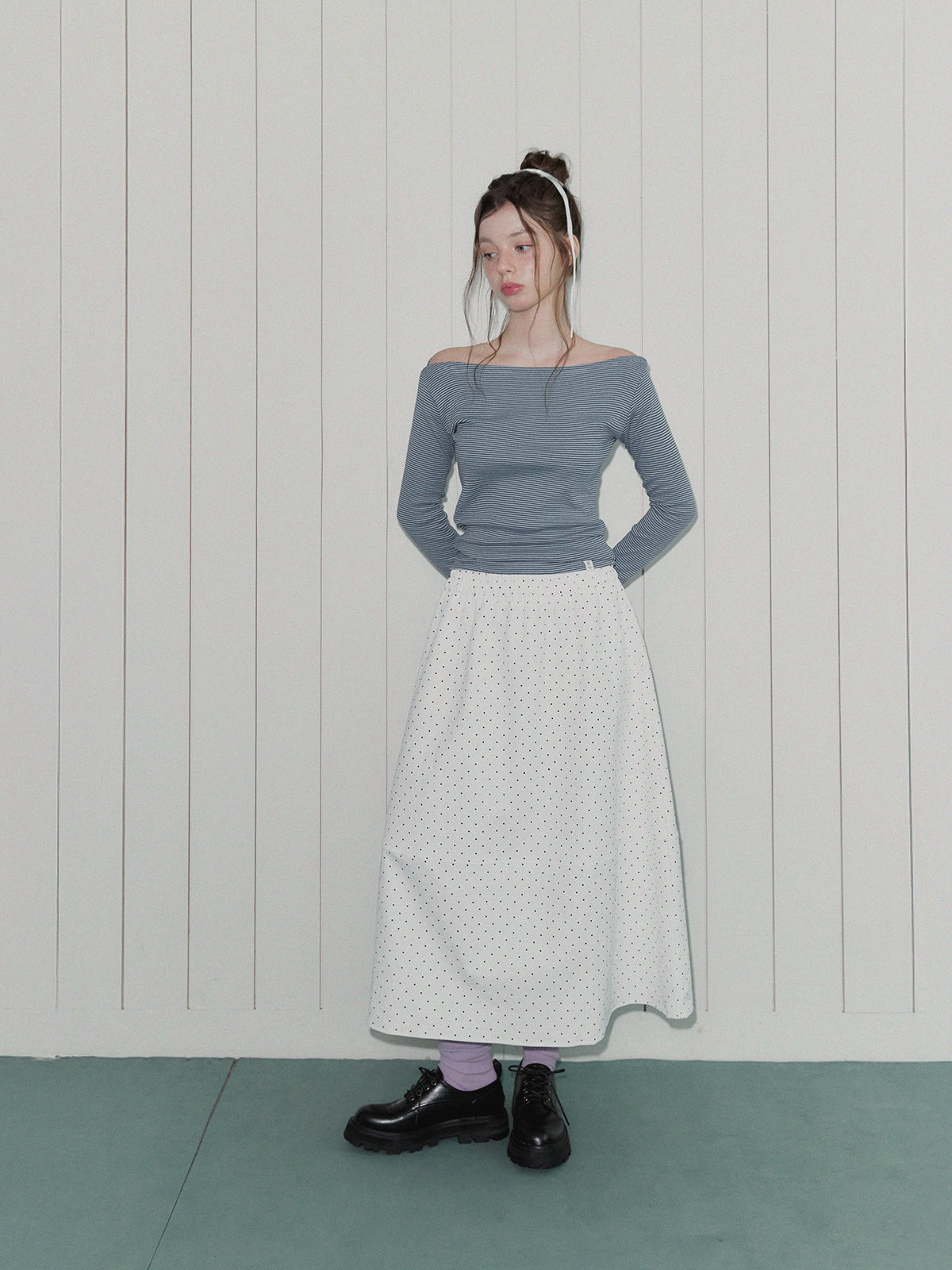 [TWEE] Musen Stripe Off-Shoulder Long Sleeve Tee