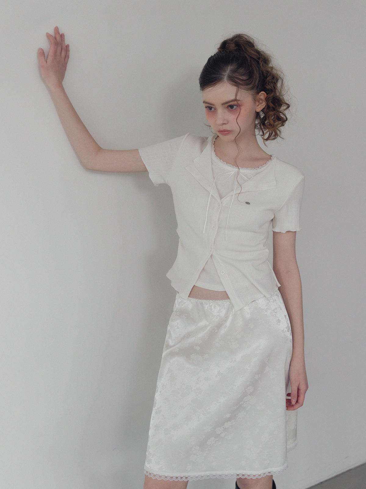 [TWEE] Divet flower satin banding midi skirt